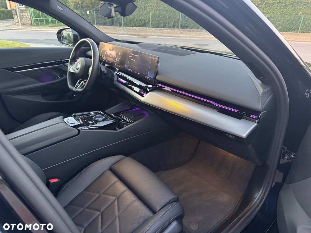 BMW Seria 5 520d Touring - 23