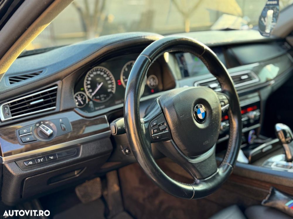 BMW Seria 7 730d Aut. - 7