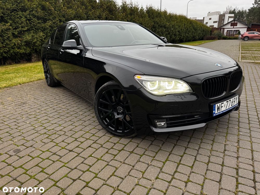 BMW Seria 7 740d Edition Exclusive - 1