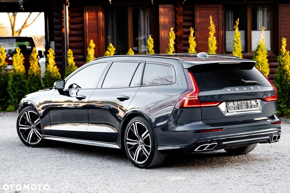 Volvo V60 B5 B R-Design - 14