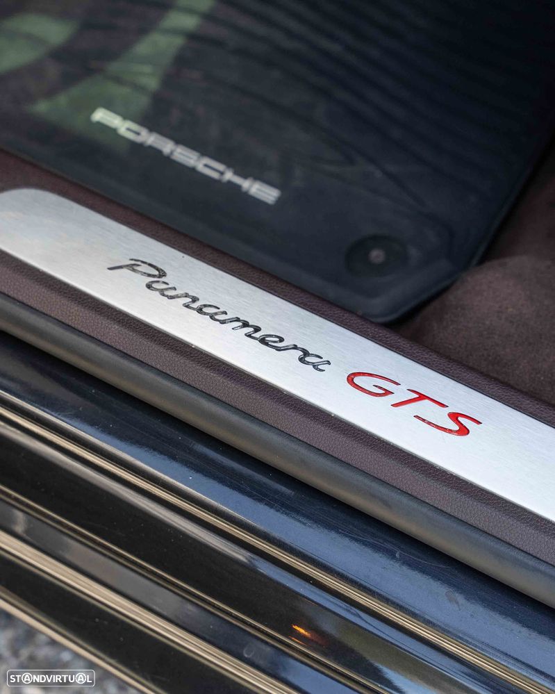 Porsche Panamera 4S PDK - 48