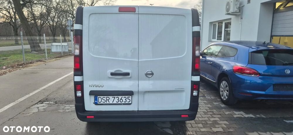 Nissan NV 300 - 11