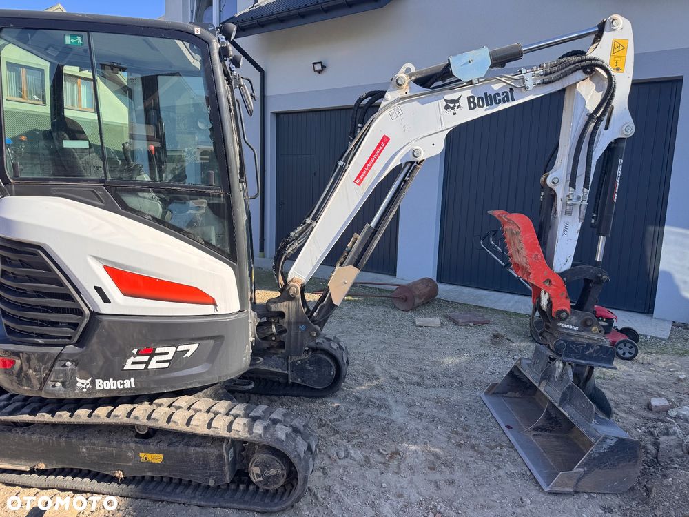 Bobcat E27 - 2