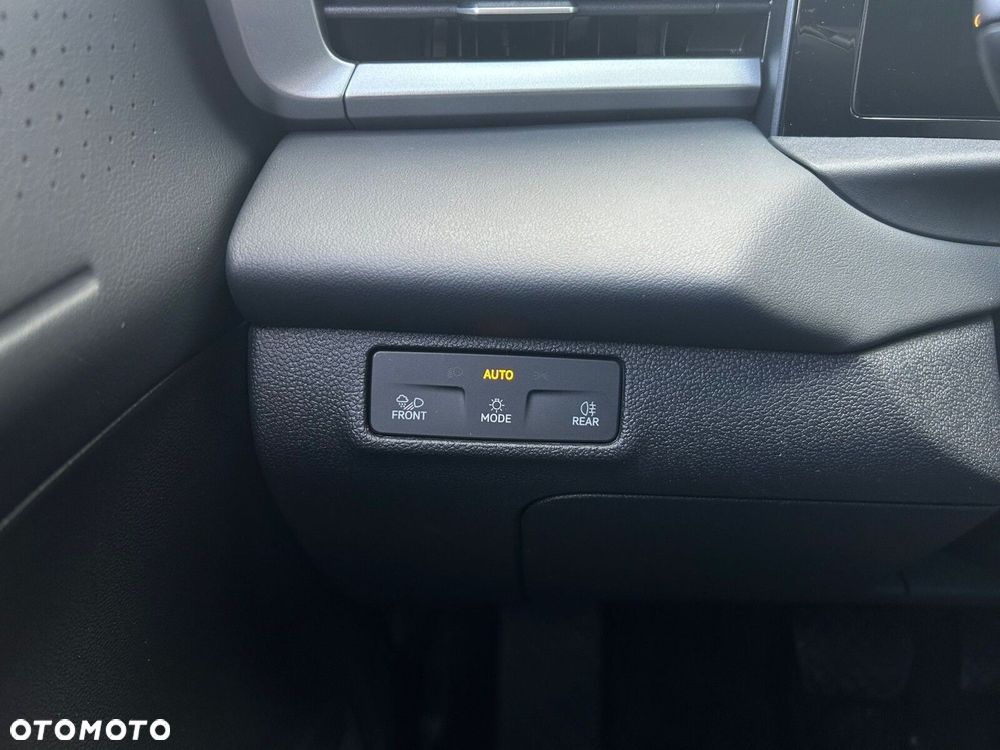 Volkswagen T-Roc - 22