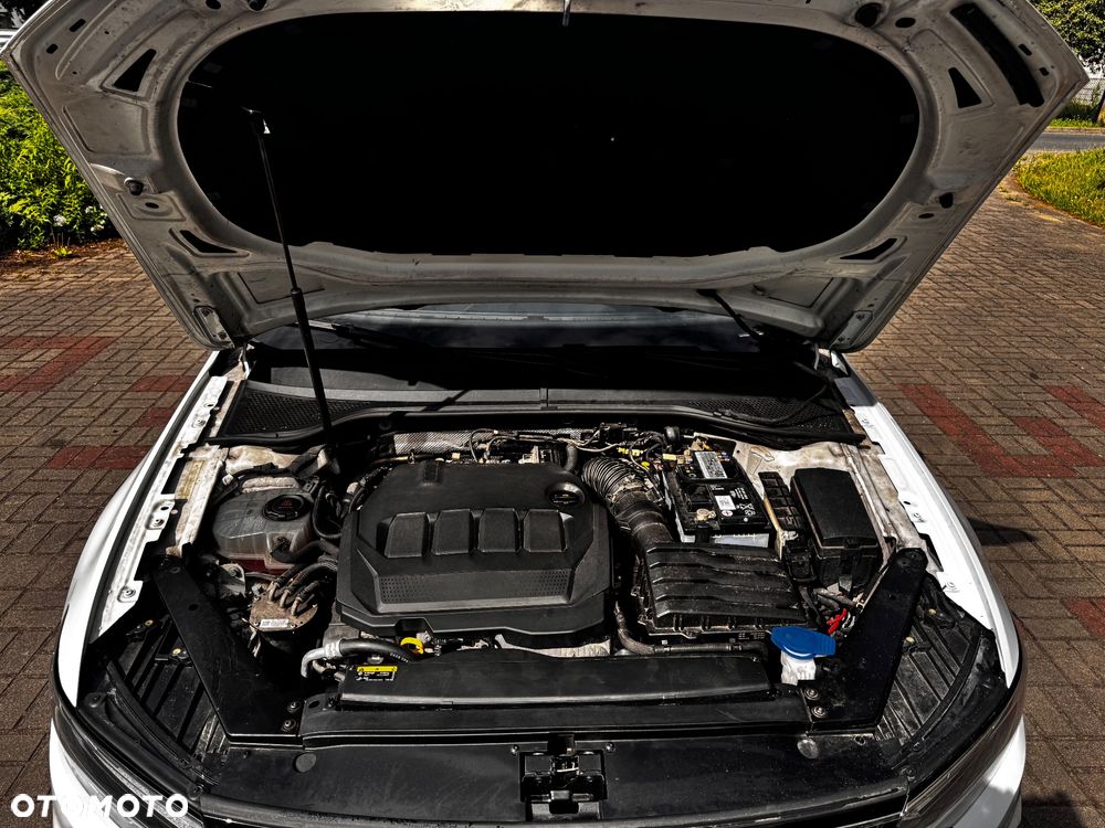 Volkswagen Passat 2.0 TDI EVO Elegance DSG - 28