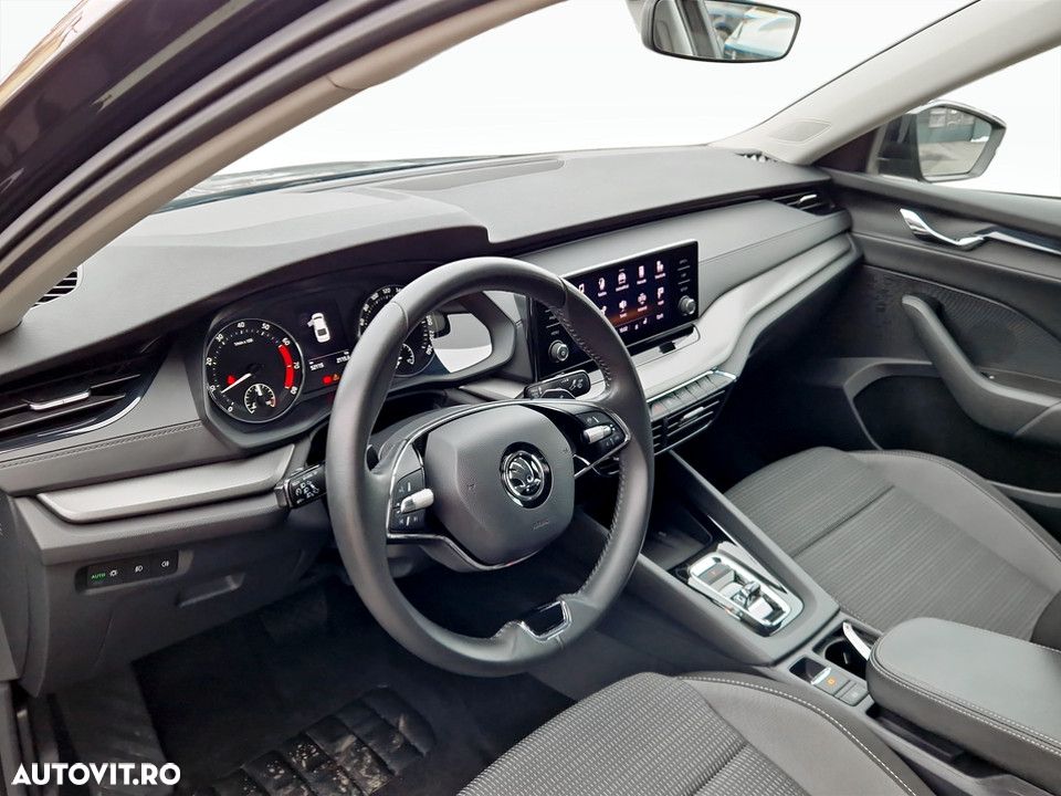 Skoda Octavia 1.5 TSI DSG MHEV Ambition - 12