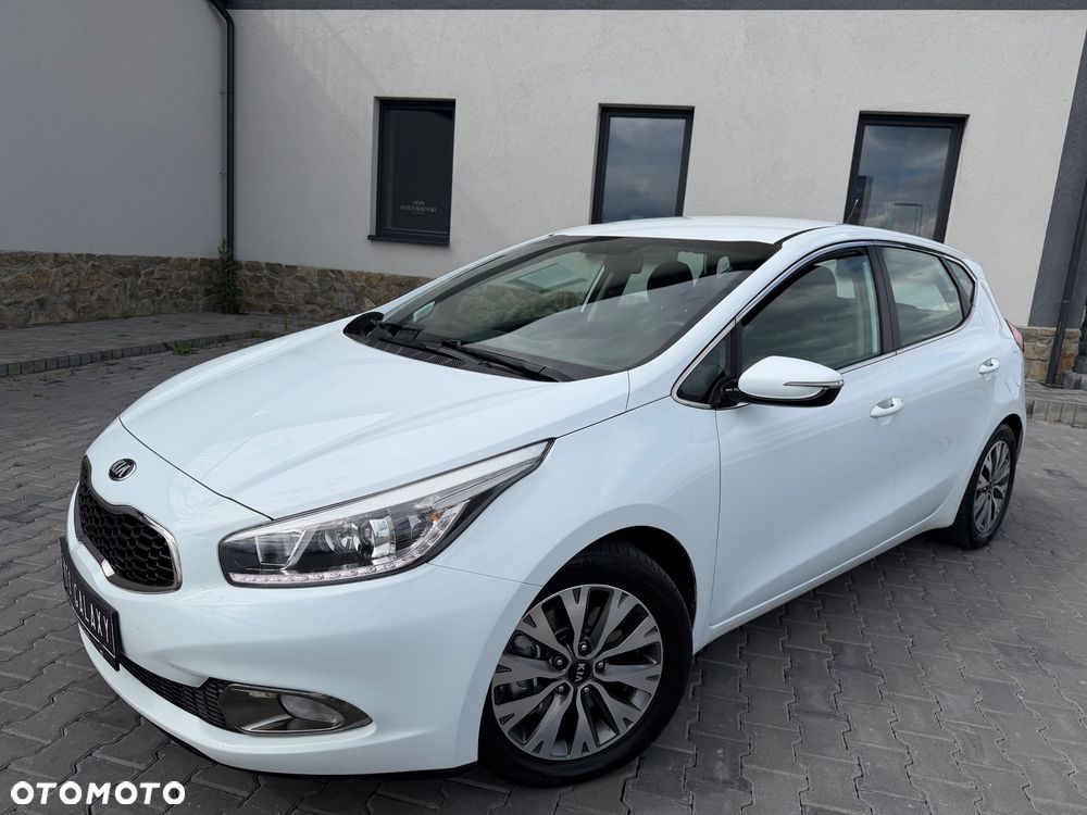 Kia Ceed - 5
