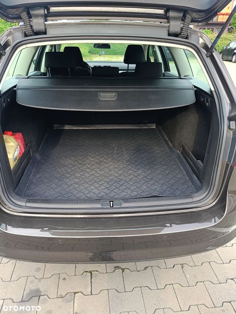 Volkswagen Passat - 7