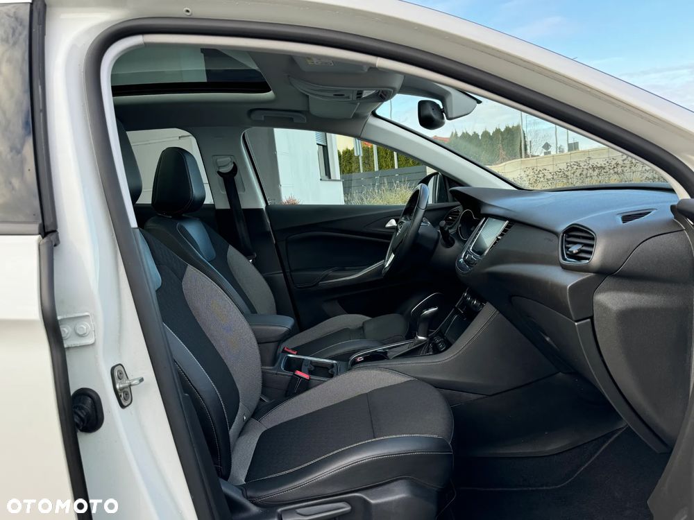 Opel Grandland X 1.6 T Elegance Business Pack S&S - 37