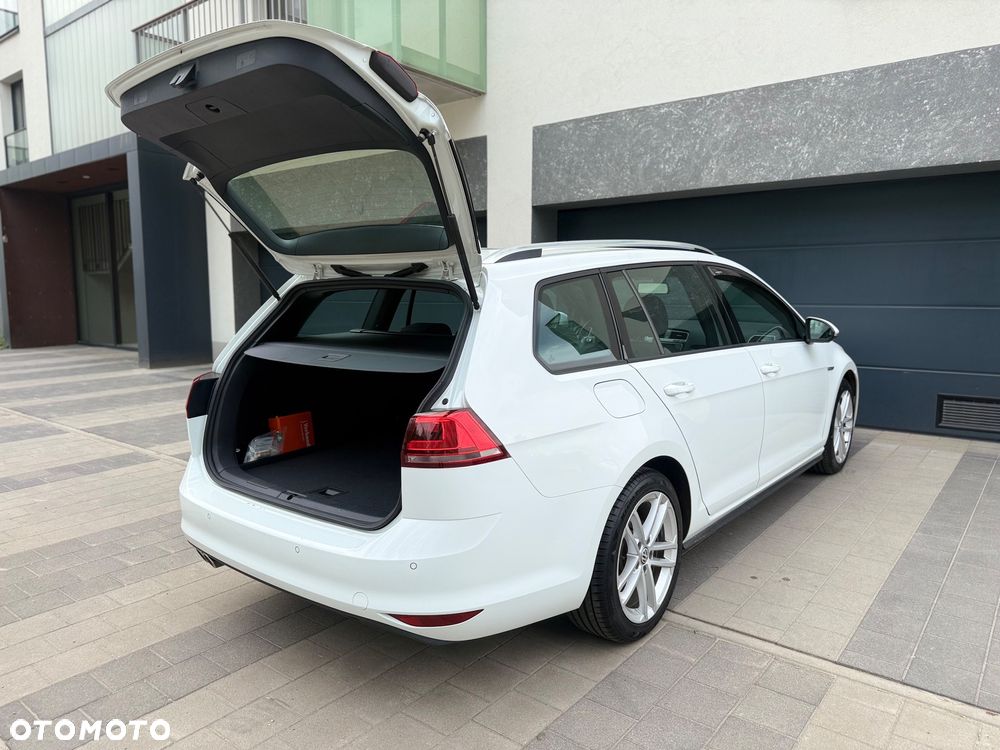 Volkswagen Golf - 27