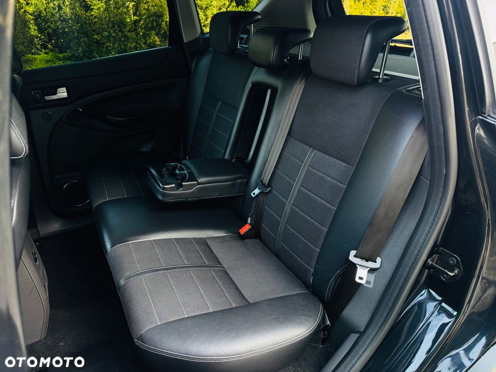 Ford Kuga 2.0 TDCi 4x4 Titanium - 30