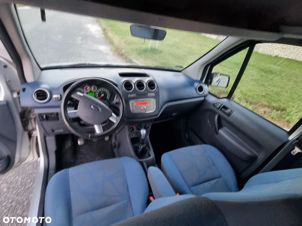 Ford Transit Connect 200 SWB Limited - 23