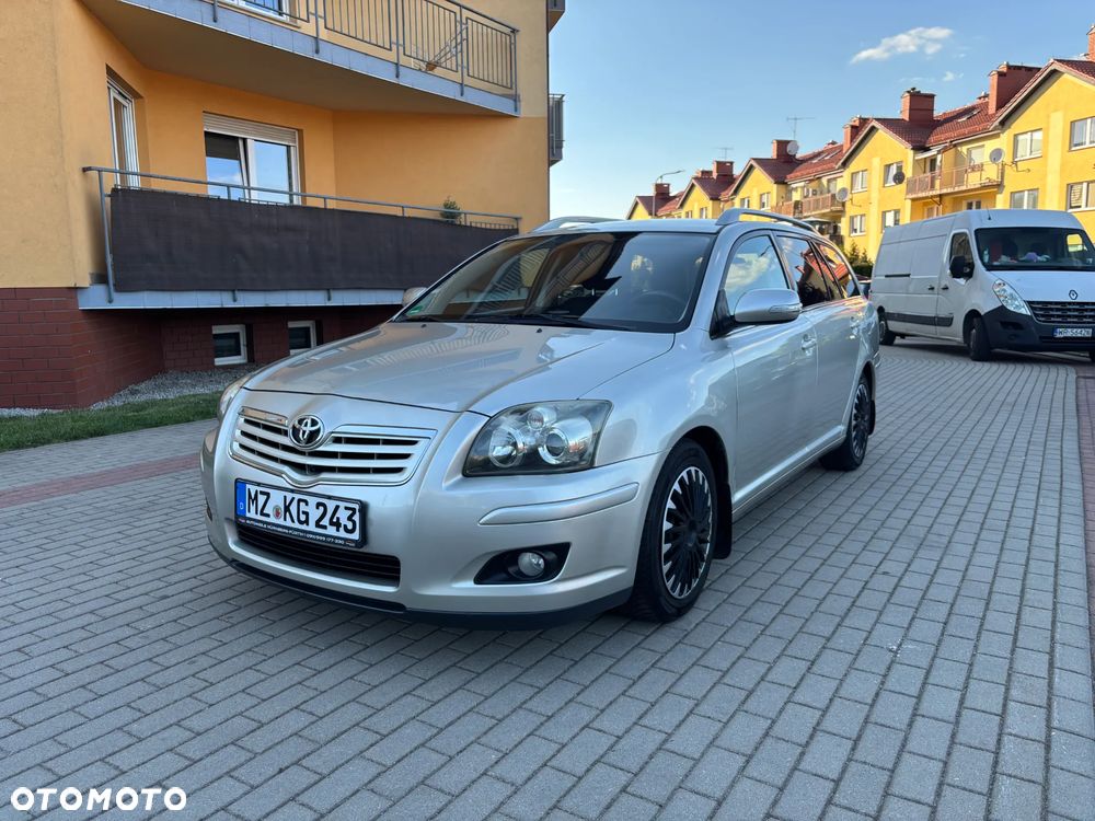 Toyota Avensis 1.8 VVT-i Executive - 1