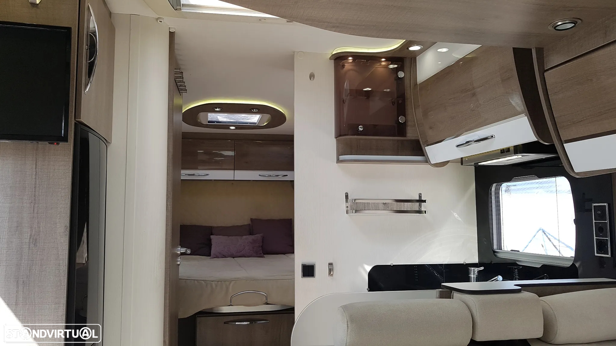 Bavaria Class T 706 CAMA CENTRAL - 29