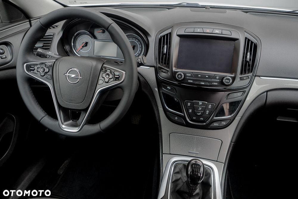Opel Insignia 1.4 T Cosmo S&S - 35