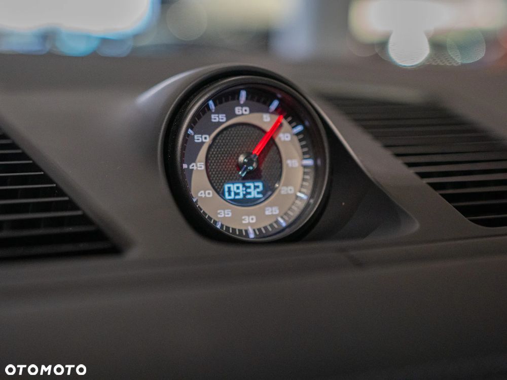 Porsche Cayenne - 27