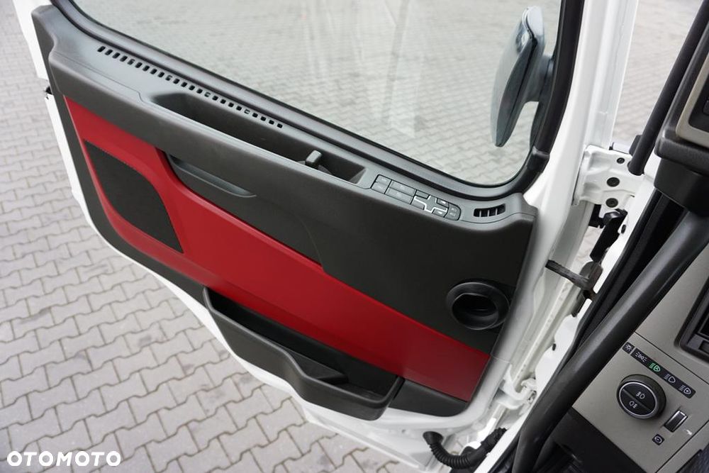 Volvo FM / 460 / E 6 / IZOTERMA + WINDA / 22 PALETY / DŁ 9,1 M / ŁAD. 14 345 KG - 37