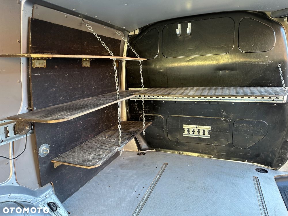 Volkswagen TRANSPORTER - 12