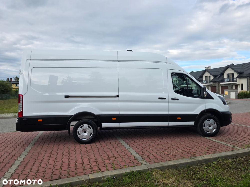Ford Transit L4 RWD Trend - 6