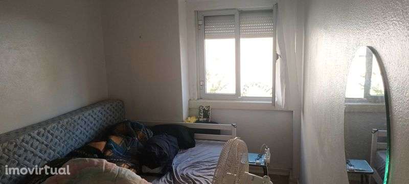 Vende-se apartamento T3 com 60m Beato, Lisboa - Grande imagem: 3/3
