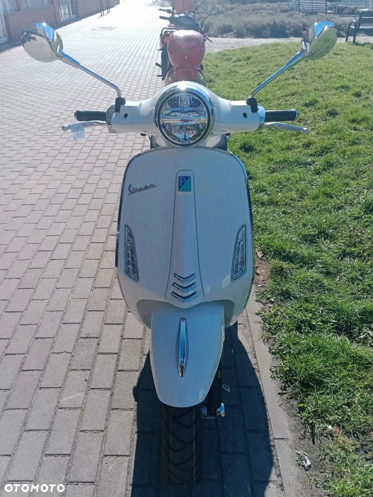Vespa Primavera - 9