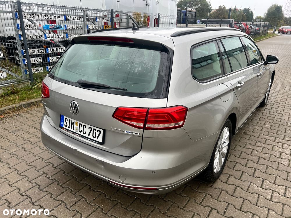 Volkswagen Passat 2.0 TDI BMT Comfortline DSG - 11