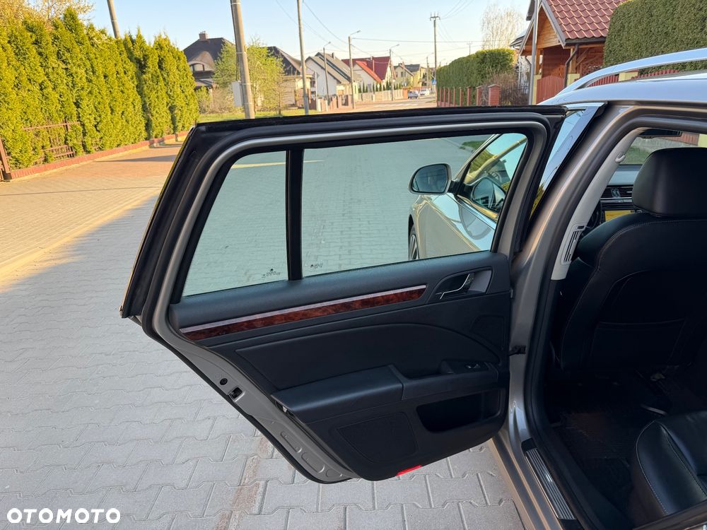 Skoda Superb 2.0 TDI 4x4 Exclusive - 22