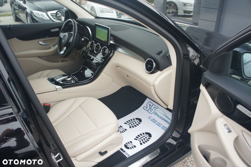 Mercedes-Benz GLC - 12