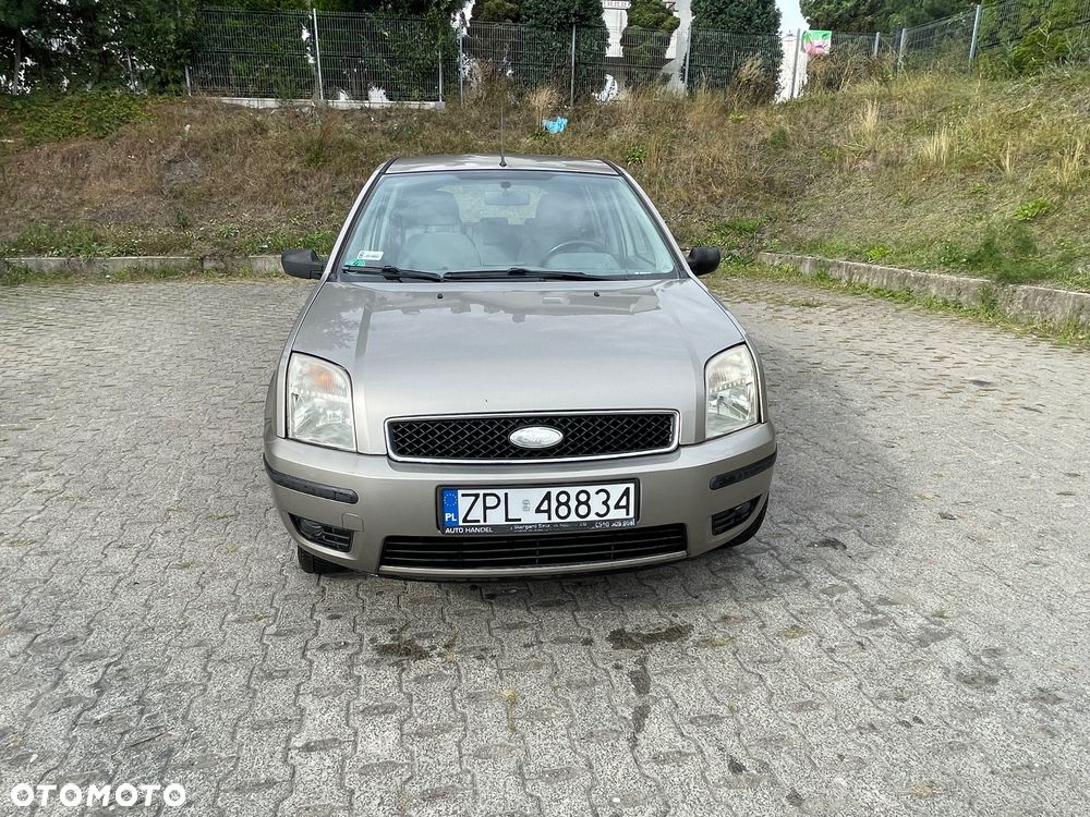 Ford Fusion - 2