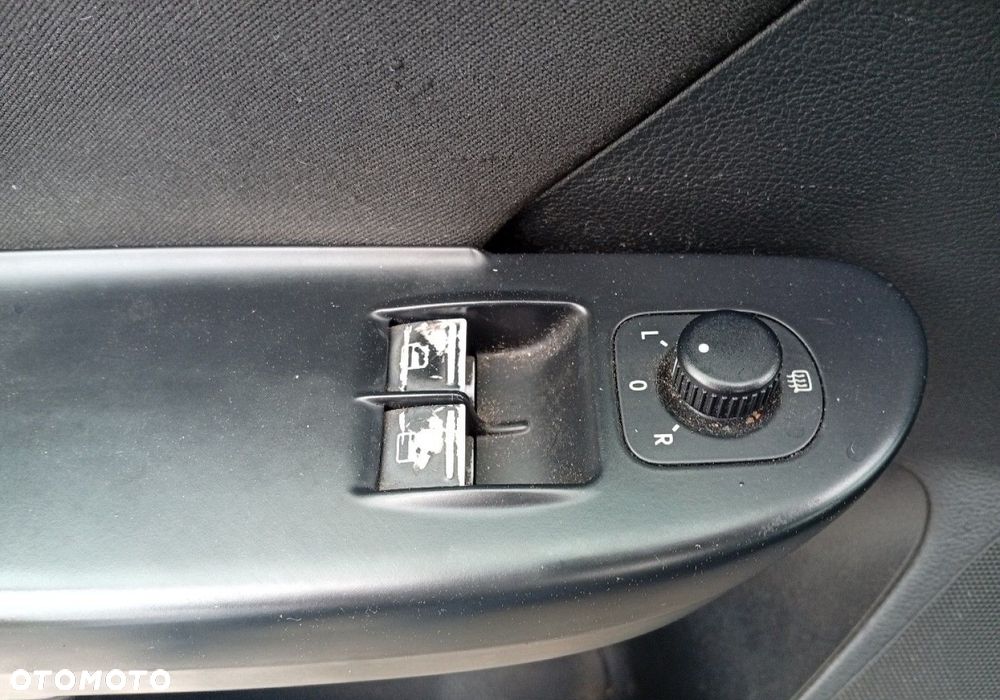 Volkswagen Passat - 21