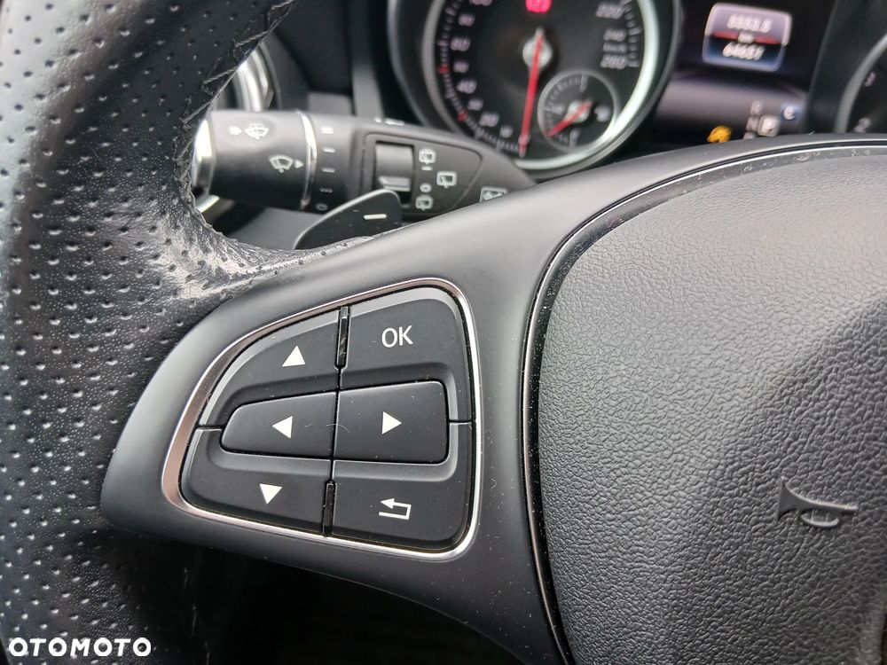 Mercedes-Benz GLA 200 7G-DCT - 18