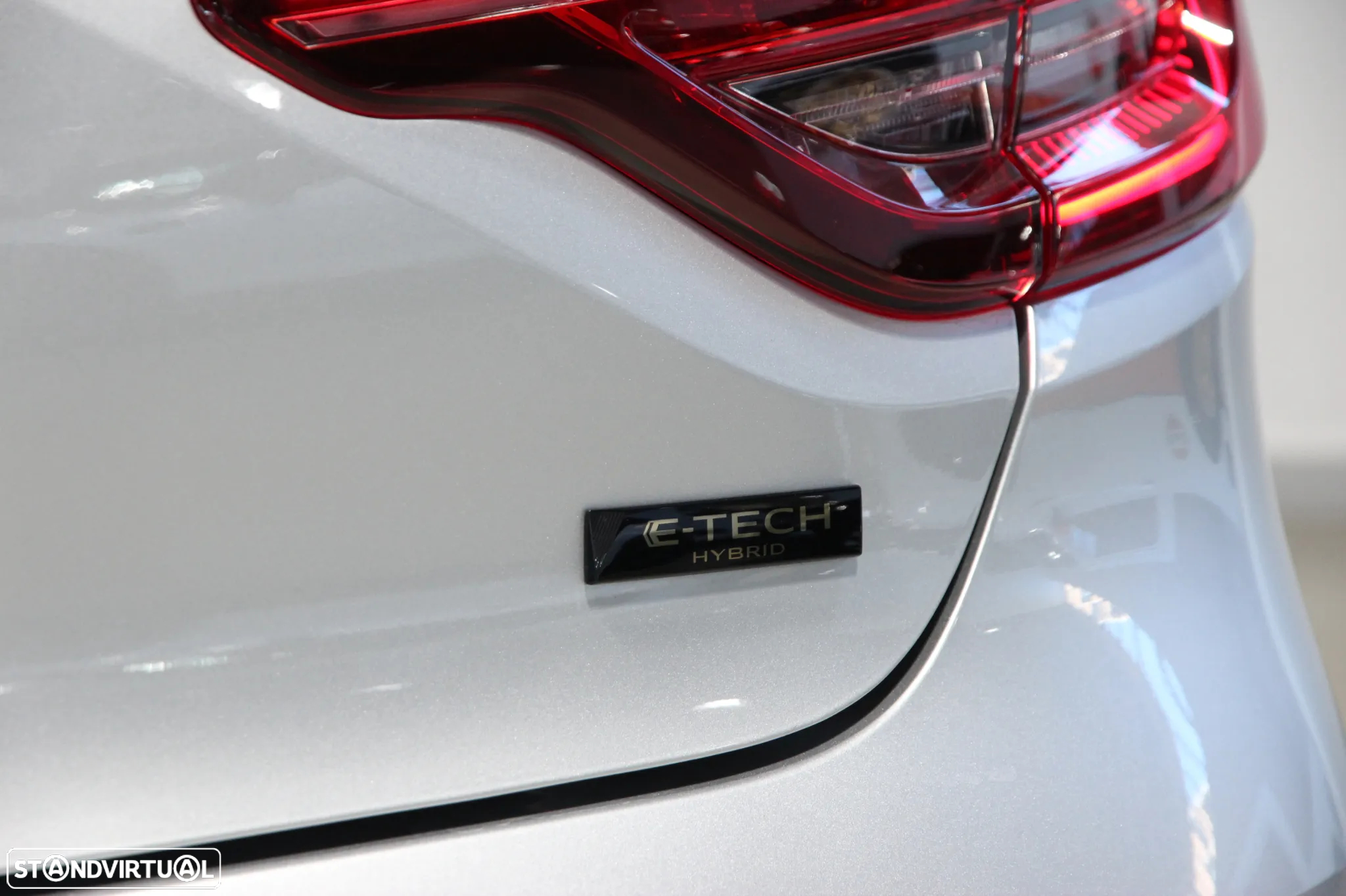 Renault Clio 1.6 E-Tech Full Hybrid Engineered - 5