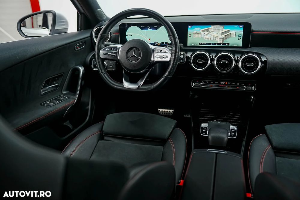 Mercedes-Benz A 180 d Sedan 7G-DCT AMG Line - 12