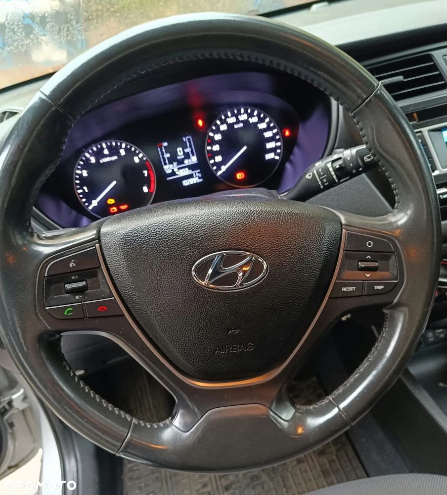 Hyundai I20 2017 photo 3