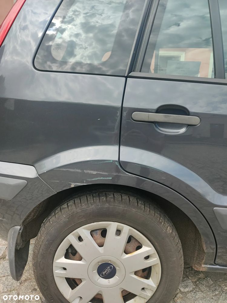 Ford Fusion - 7