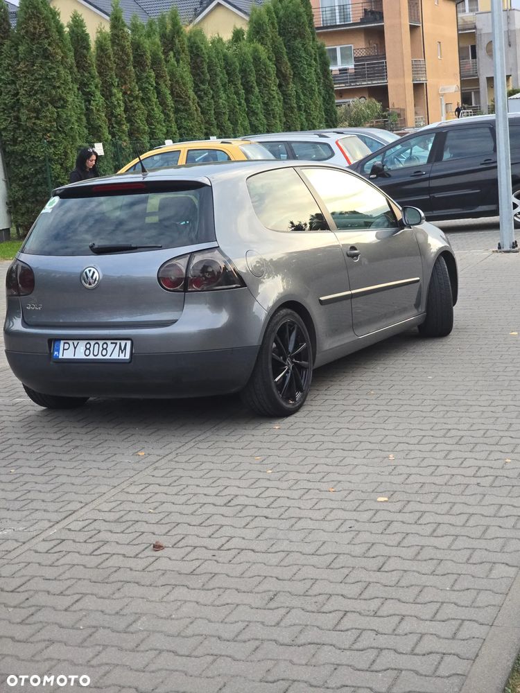 Volkswagen Golf - 3