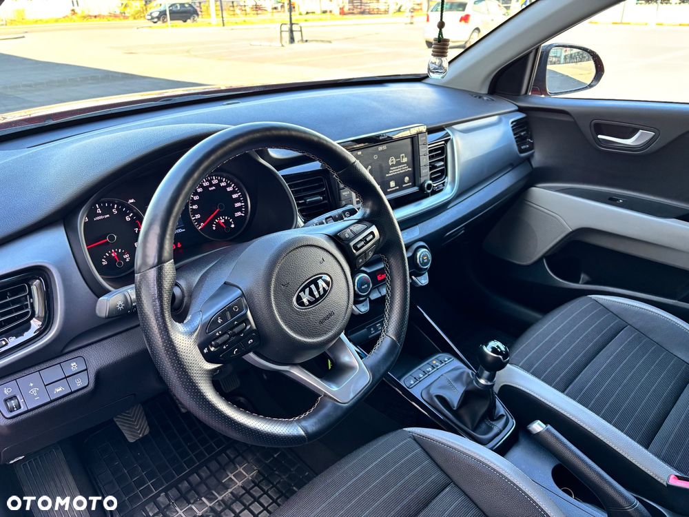 Kia Stonic 1.2 L - 8