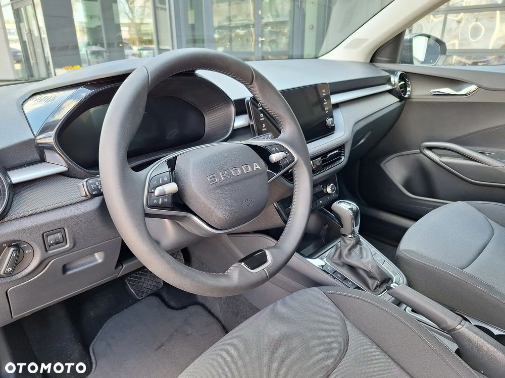 Skoda Fabia 1.0 TSI Drive DSG - 12