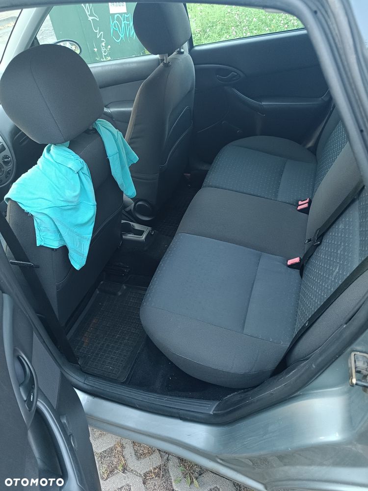 Ford Focus - 8