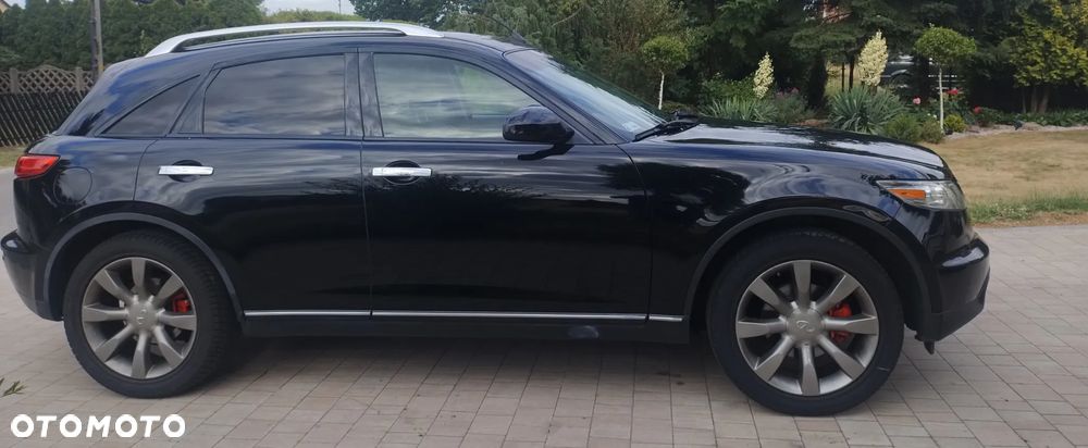 Infiniti FX - 4