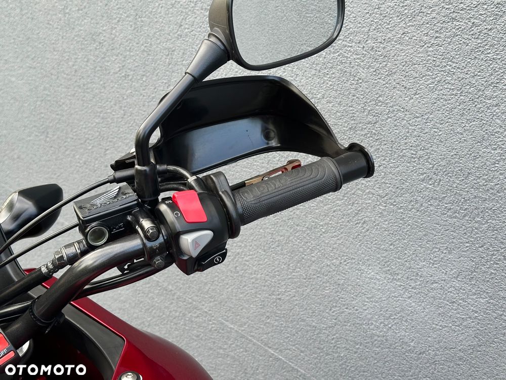 Honda CB - 23