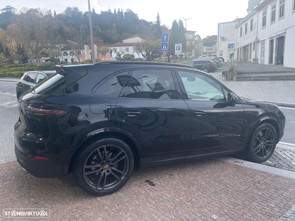 Porsche Cayenne S - 16