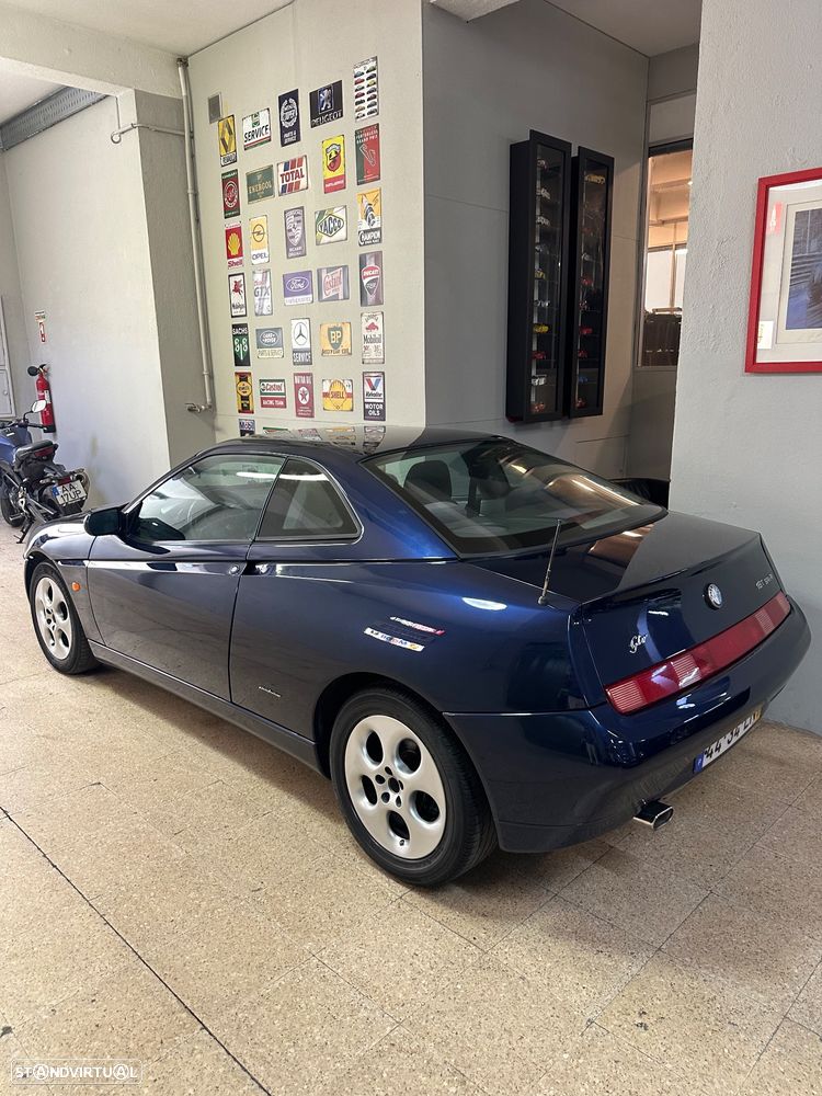 Alfa Romeo GTV 1.8 TS - 11
