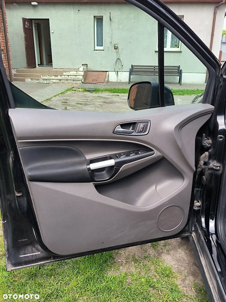 Ford Tourneo Connect Gr 1.5 TDCi Titanium PowerShift - 24