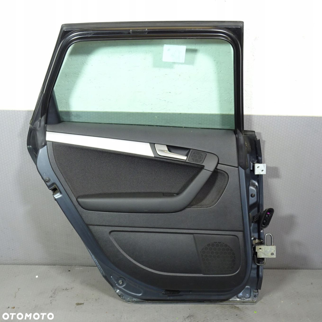 AUDI A3 8P HATCHBACK DRZWI TYŁ LEWE LX7Z - 4