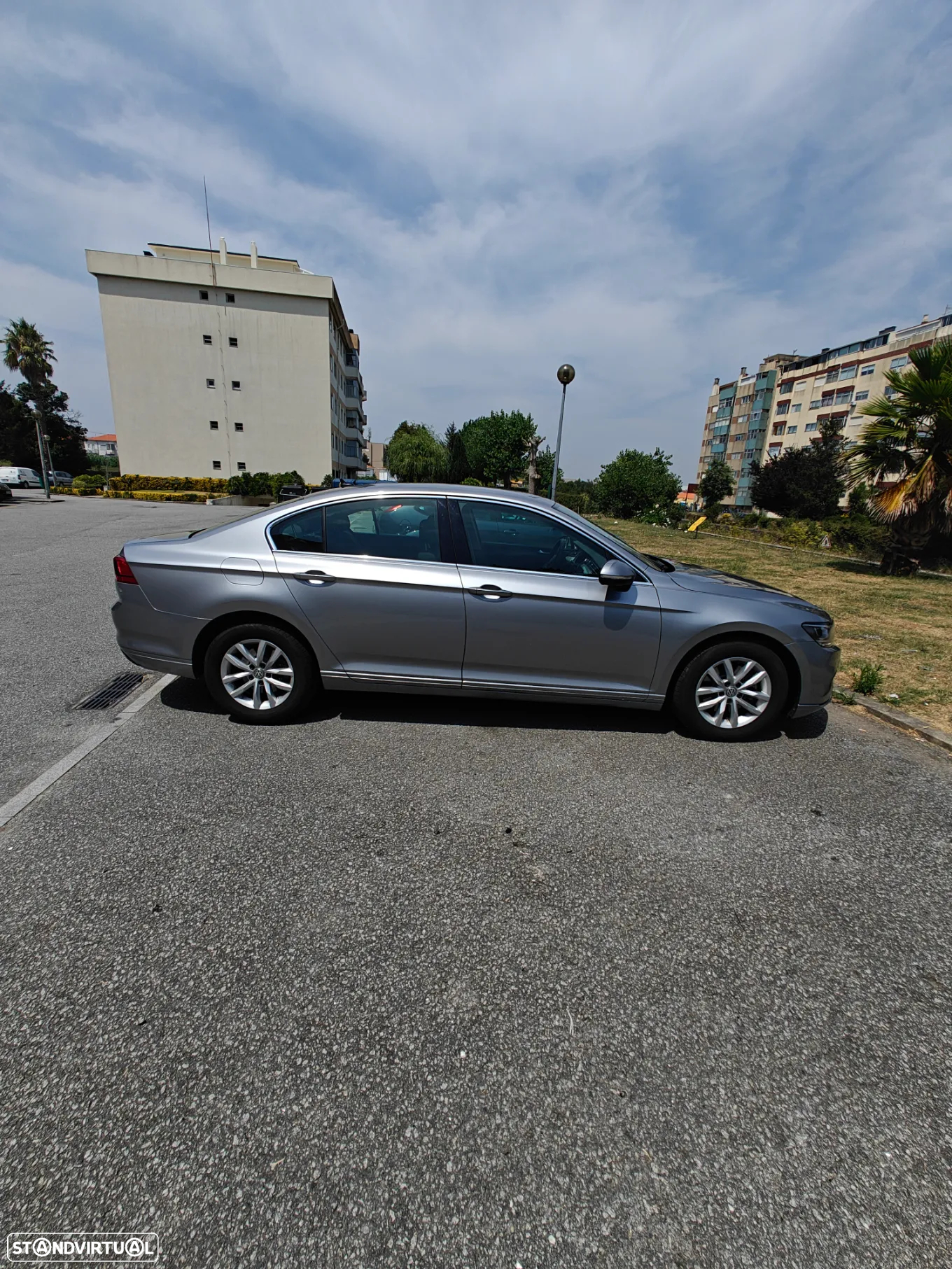 VW Passat 2.0 TDI Business DSG - 4