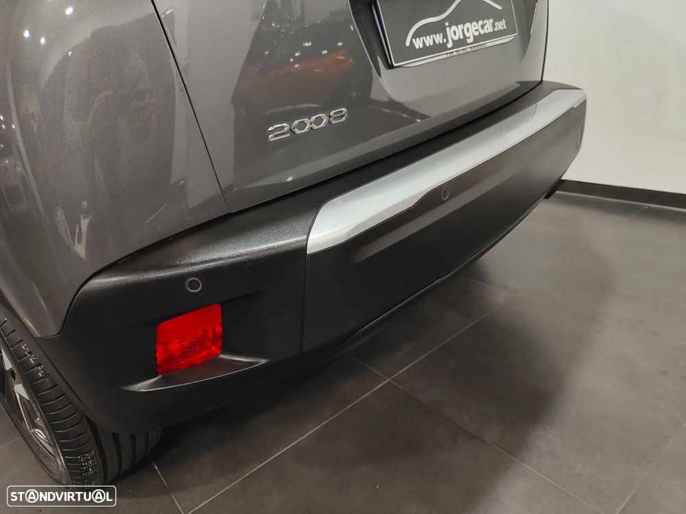 Peugeot 2008 1.2 PureTech Allure - 22