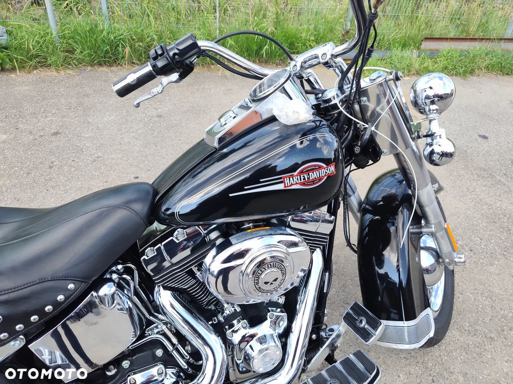 Harley-Davidson Softail Heritage Classic - 23