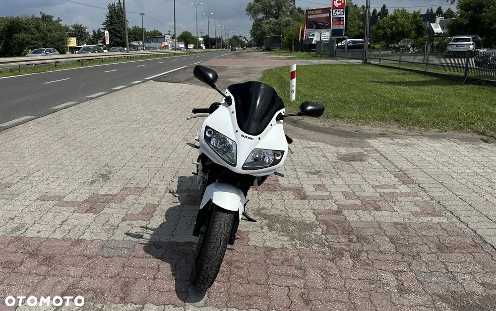 Suzuki SV - 6
