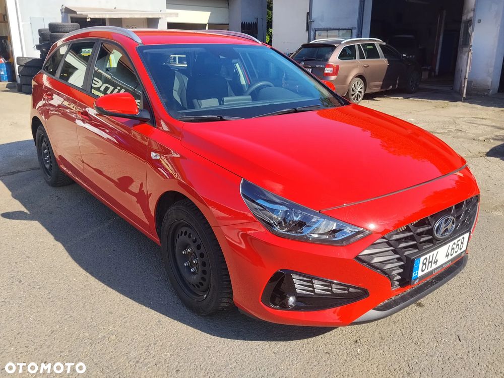 Hyundai i30 1.5 DPI Smart - 1
